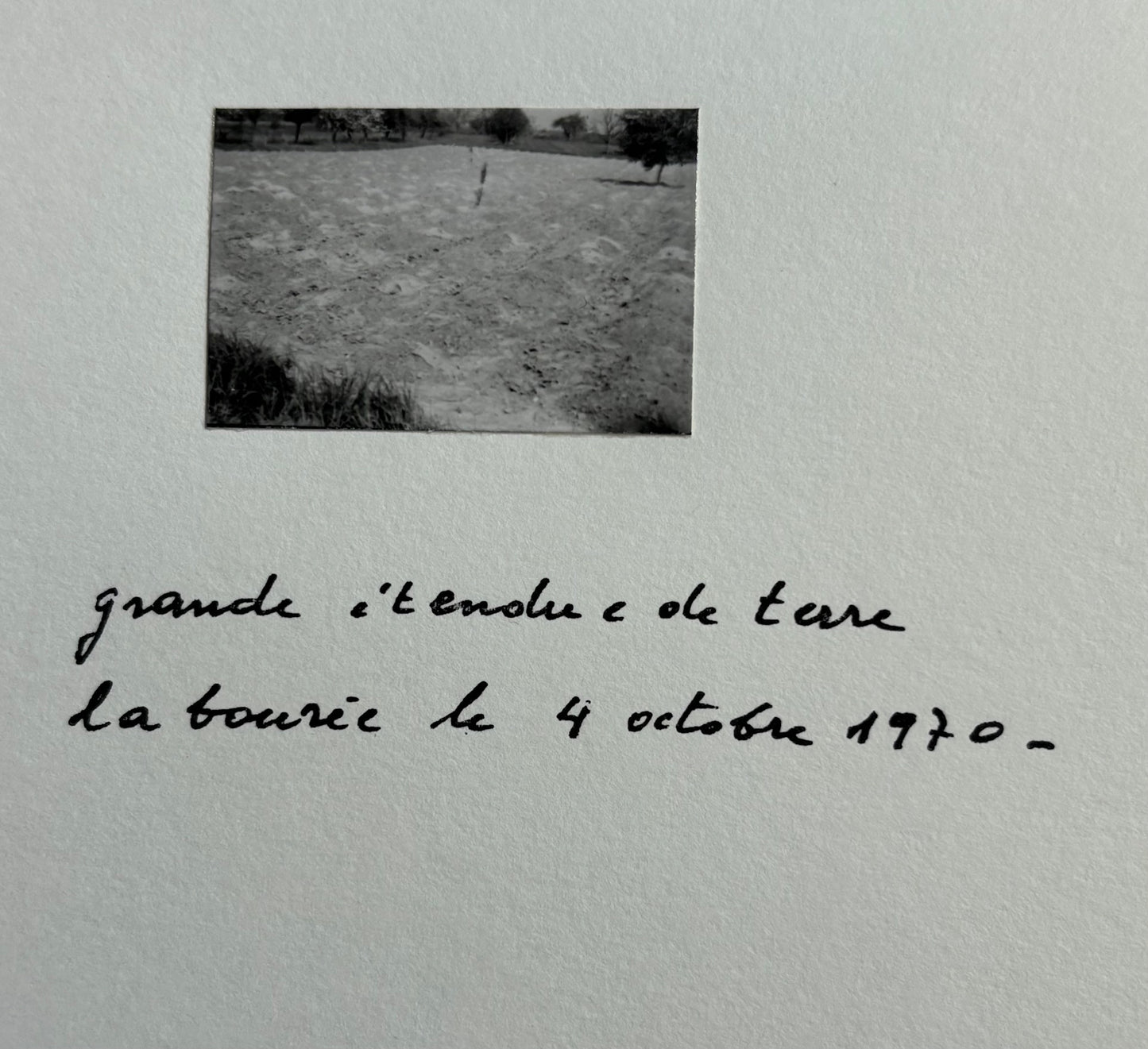 Moments de silence: I recueillis en 8 documents novembre 1969 octobre 1970. (SIGNED & NUMBERED)