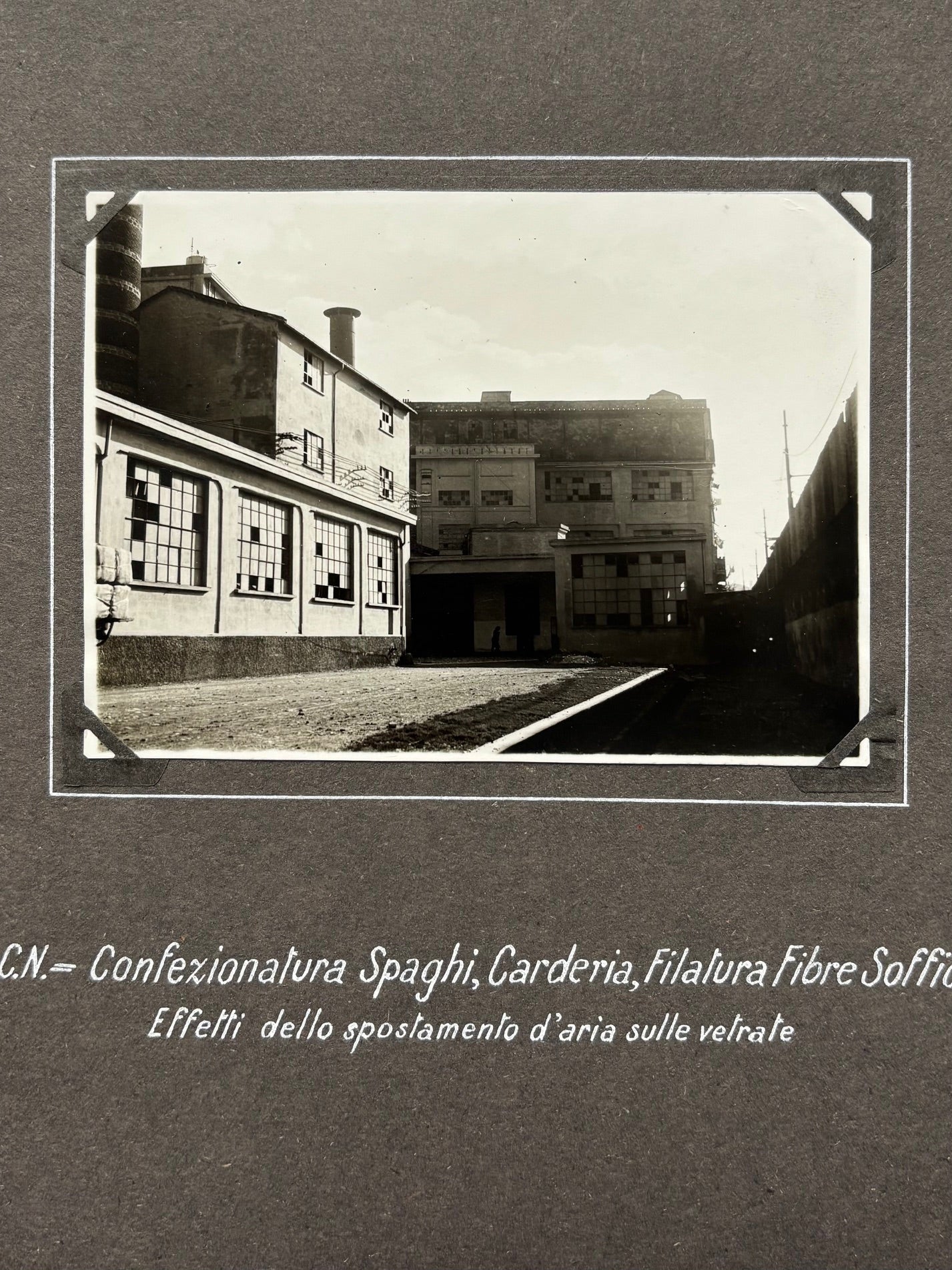 Incursione della flotta ingles. Genova-Sampierdarena, 9 febbraio 1941 XIX. (Album)