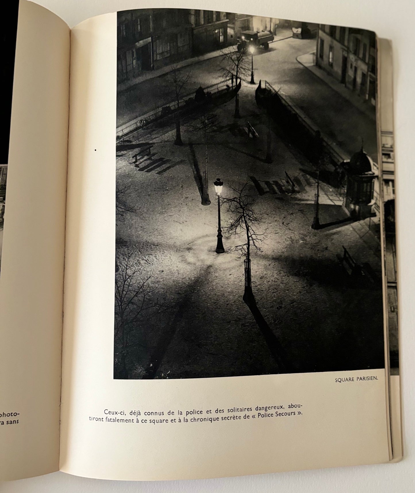 Paris vu par André Kertesz. Texte de Pierre Mac-Orlan.