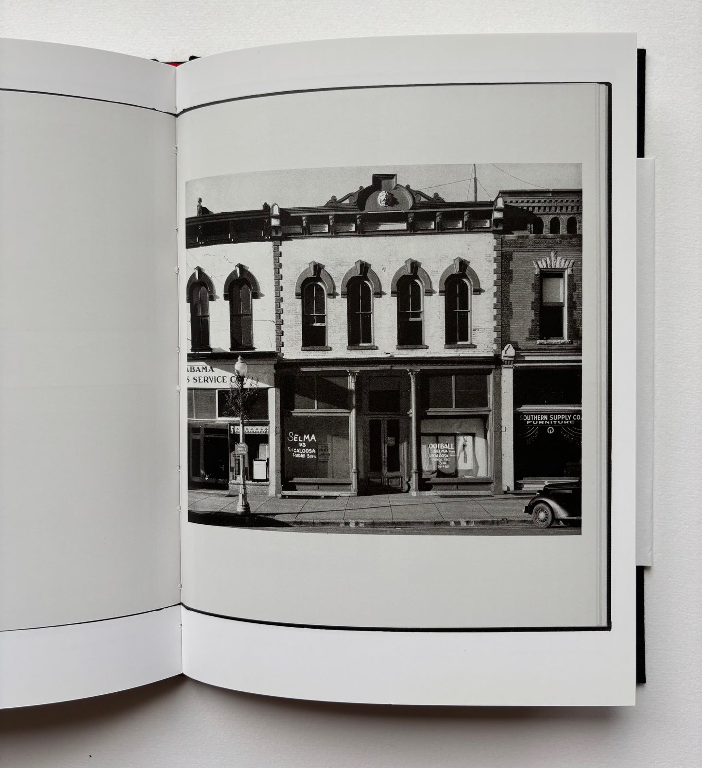 AMERICAN PHOTOGRAPHS.