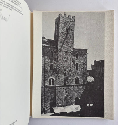 Volterea 73, Sculture. Ambientazioni. Visualizzazioni. Progettazione per l’alabastro. Problemi dei centro storico. A cura di Enrico Crispolti. Volterra, 15 luglio/15 settembre 1973. (ORIGINAL ETCHING, SIGNED & NUMBERED)