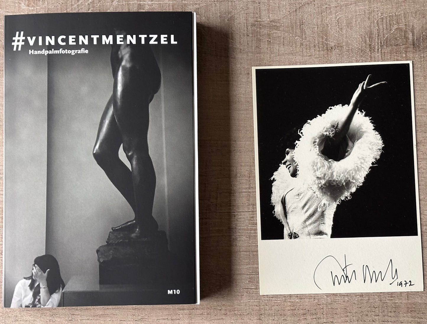 #VINCENTMENTZEL. Handpalmfotografie. (SIGNED)