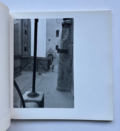 De tijd is van elastiek - The Whims of Time. Photographs Hungary, Roumania 1989-1990.