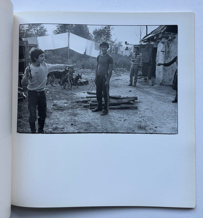 De tijd is van elastiek - The Whims of Time. Photographs Hungary, Roumania 1989-1990.
