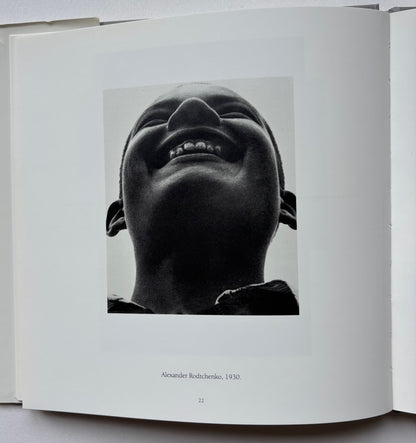 SOURIRES par Elisabeth Foch et Djan Seylan.