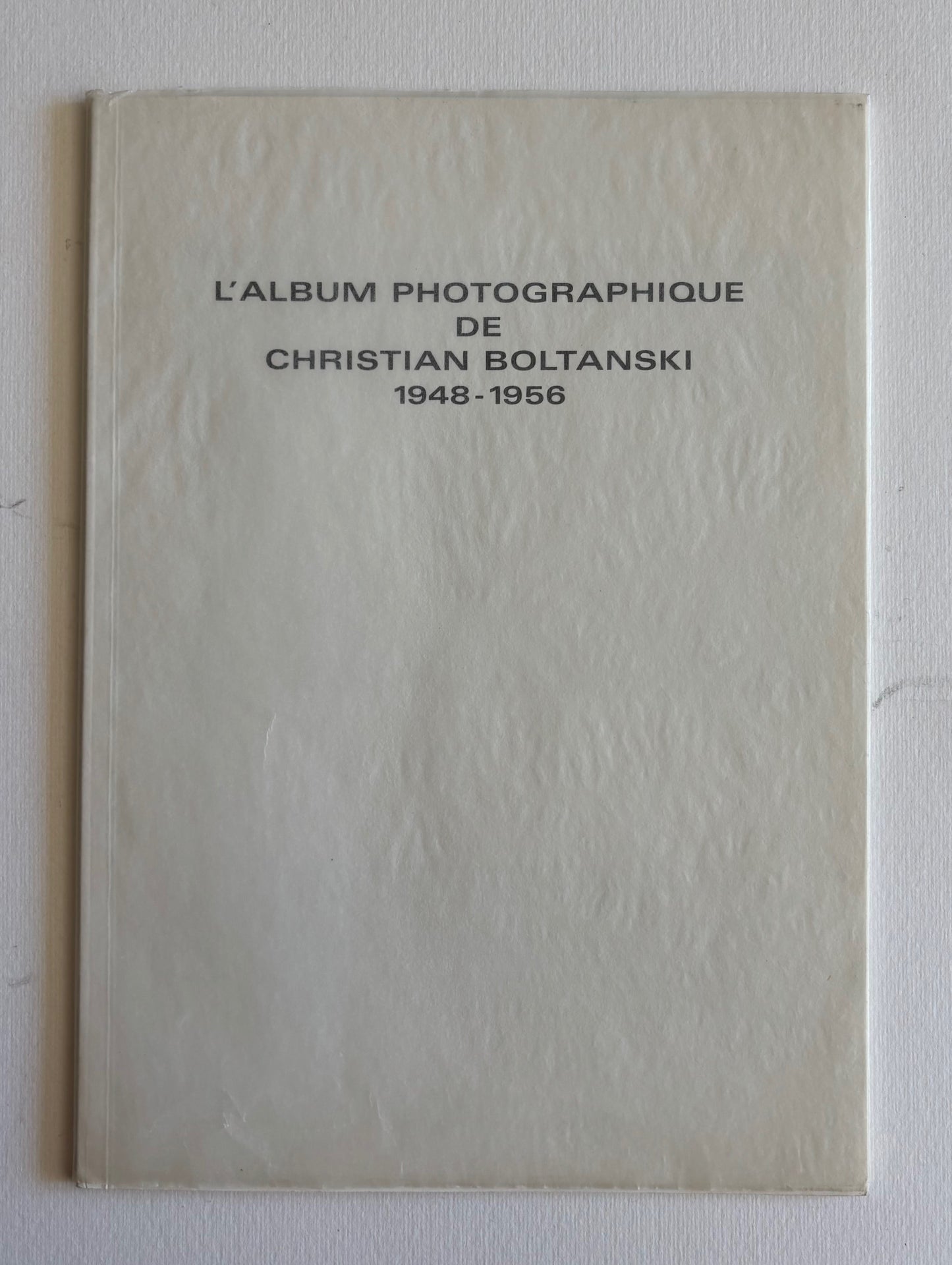 L’album photographique de Christian Boltanski 1948-1956.