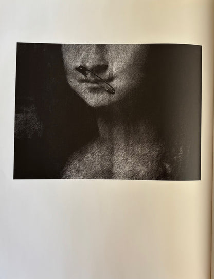 Konsten att vara där (“The art of being there”). Text av Anders Jonassen.