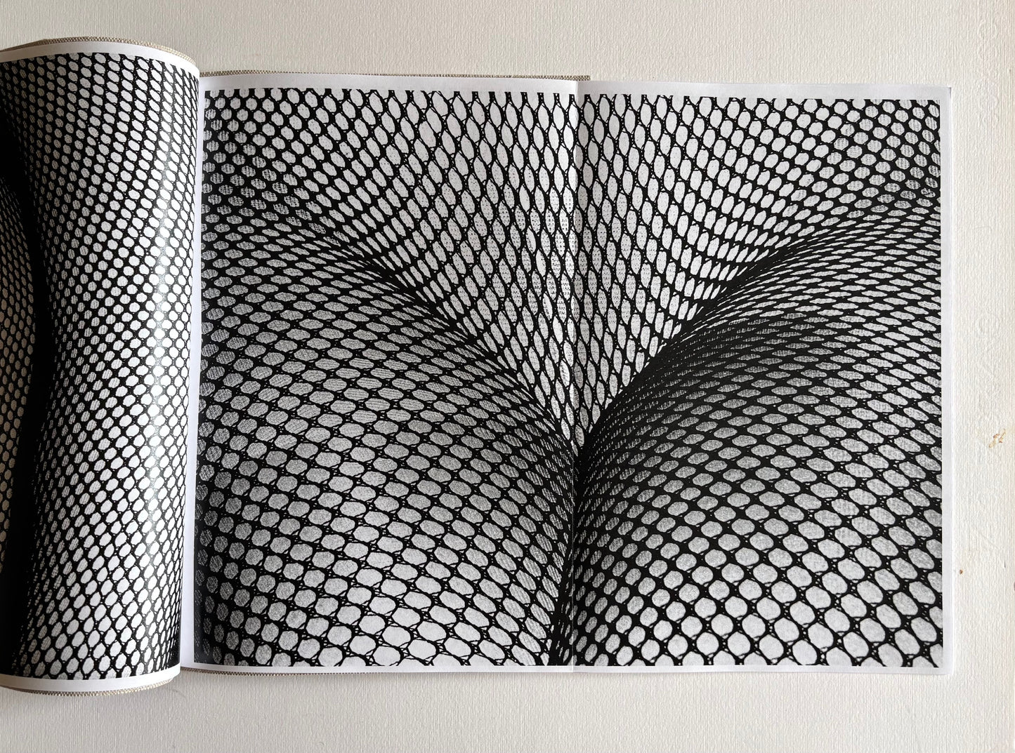 TIGHTS IN SHIMOTAKAIDO. (SIGNED)