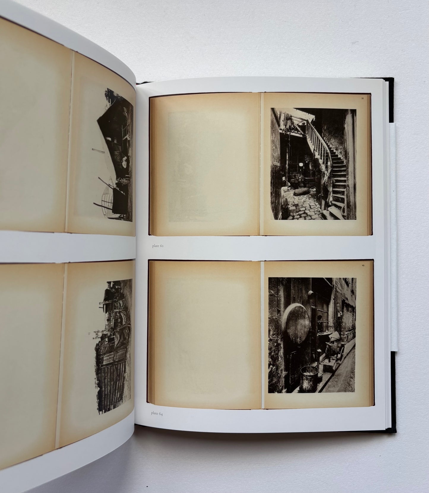 ATGET PHOTOGRAPHE de PARIS. Préface par Pierre MAC-ORLAN.
