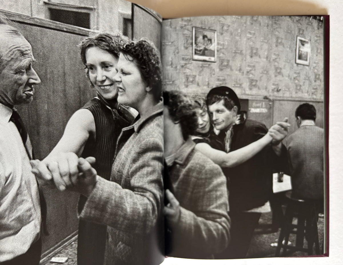 Café Lehmitz. (+ SIGNED, NUMBERED PHOTO)